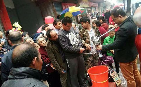 賣散酒一年能掙多少？散酒加盟賺錢3大秘訣
