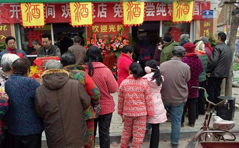 憑啥開店賣散酒能賺錢？看完這2點(diǎn)我7天開了個(gè)散酒專賣店